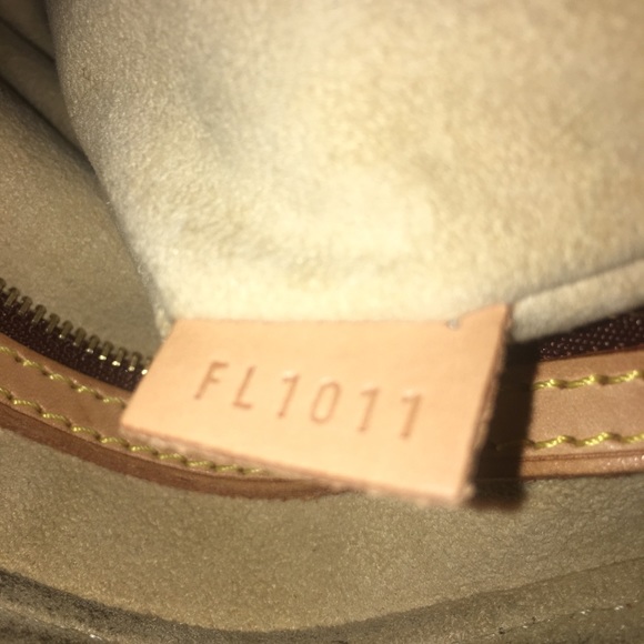 LOUIS VUITTON LOOPING MM - Picture 5 of 6